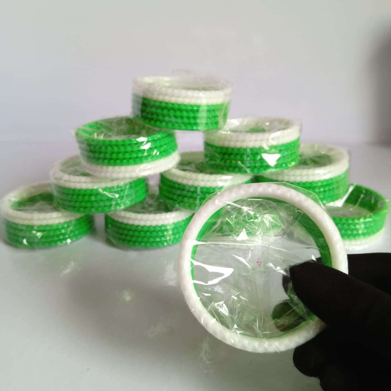 Pakistan Independence Day Green & White Bangles Set – 2.5 Inch (Sawa Do Size) | 14 August Bangles for Women & Teens